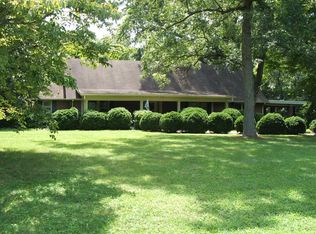 588 Jackson Vaughan Rd, Wylliesburg, VA 23976