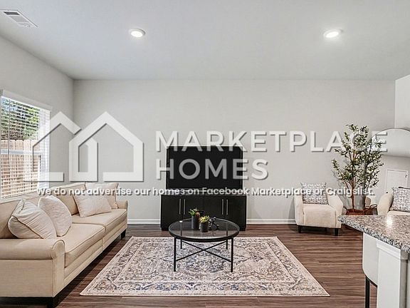 5th image of 425 Oakwood Dr NW