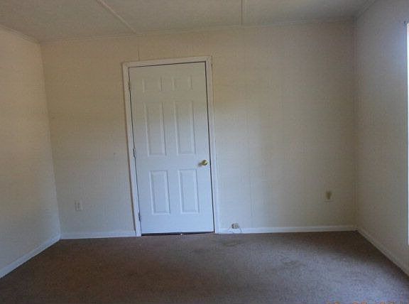 4th image of 3344 Majestic Ln #84