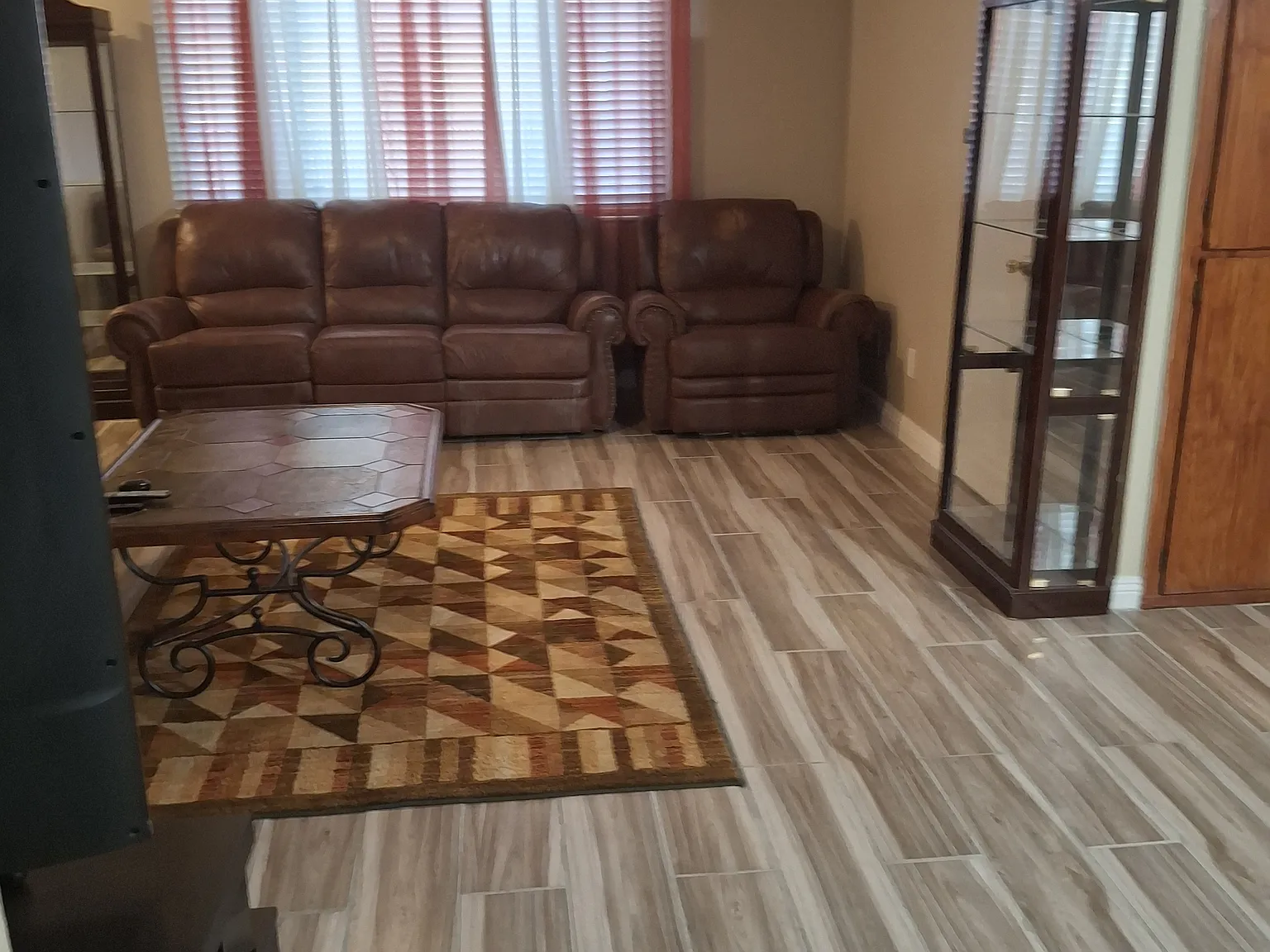 3 bed, 1455 sqft, $2,395 — Photo 3
