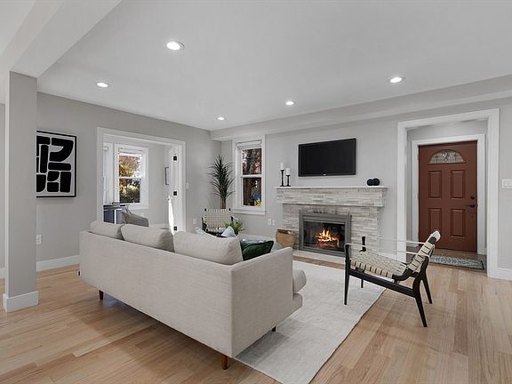 5th image of 303 Russett Rd