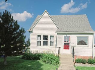 230 N Stanton St, Pilger, NE 68768