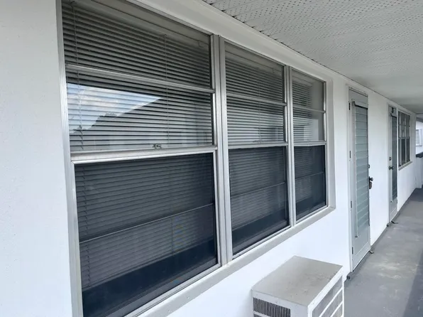 234 Camden J #234, West Palm Beach, FL 33417