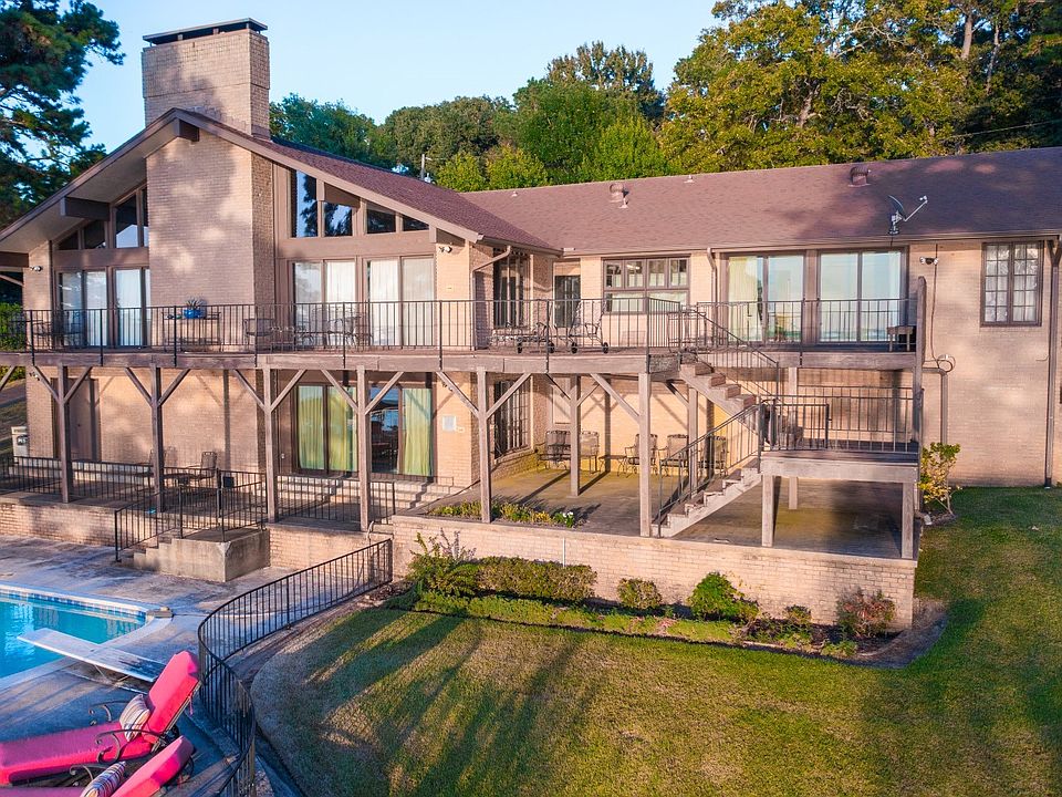 1st image of 23598 Bay Side Dr