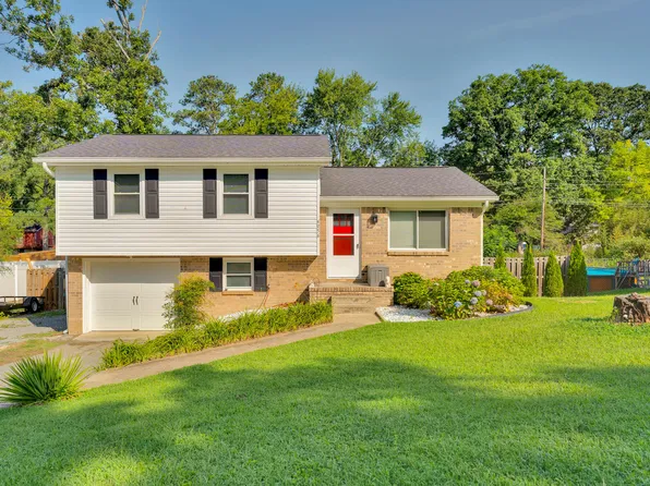 4056 E Freedom Cir, Ooltewah, TN 37363