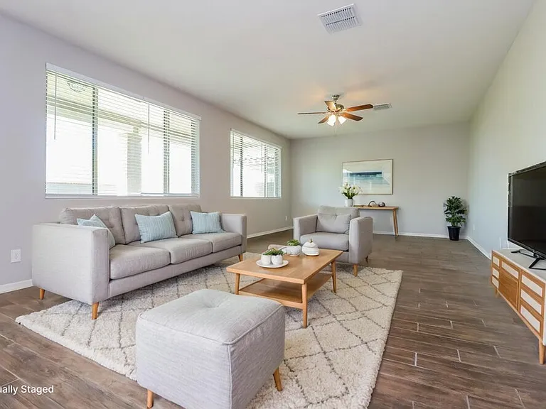 21051 W Almeria Rd — Photo 4