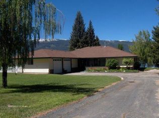116 Lakeshore Dr, Cascade, ID 83611