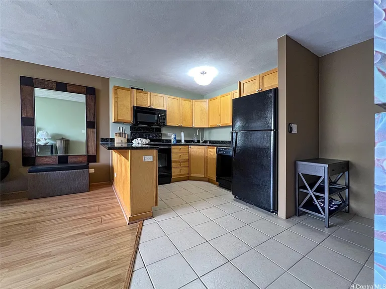 430 Kaiolu St #807 — Photo 20