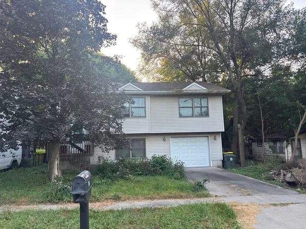1612 Broadway St, Iowa City, IA 52240