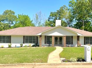 3706 Maplecrest St, Texarkana, TX 75503