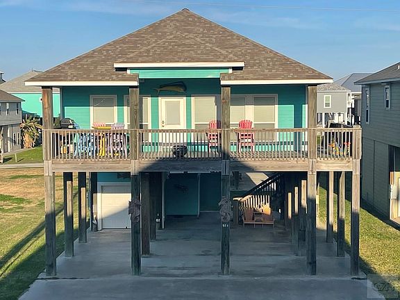 4th image of 984 S Stingaree Dr