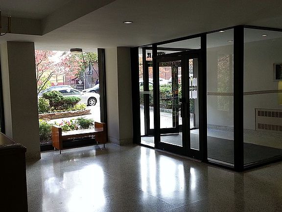 3rd image of 3960 54th St APT 8P