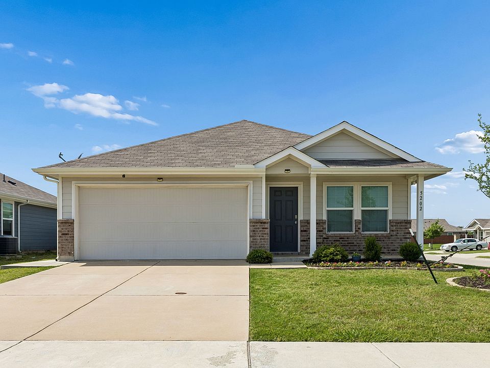 1st image of 5202 Finbrooke Dr