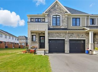18 Mia Dr, Hamilton, ON L9B 0K1