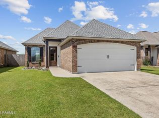 409 Rolling Mill Ln, Youngsville, LA 70592