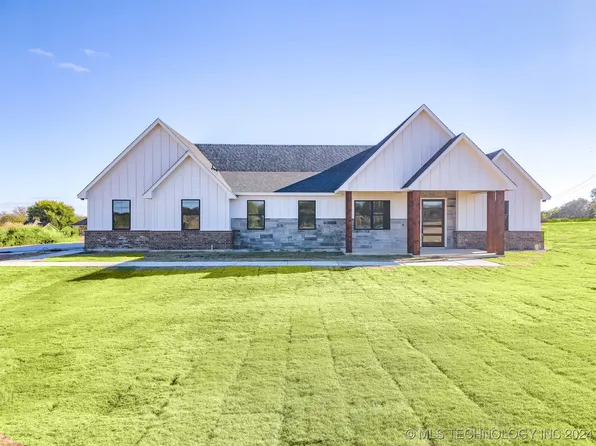 40 Vaughn Ln, Calera, OK 74730