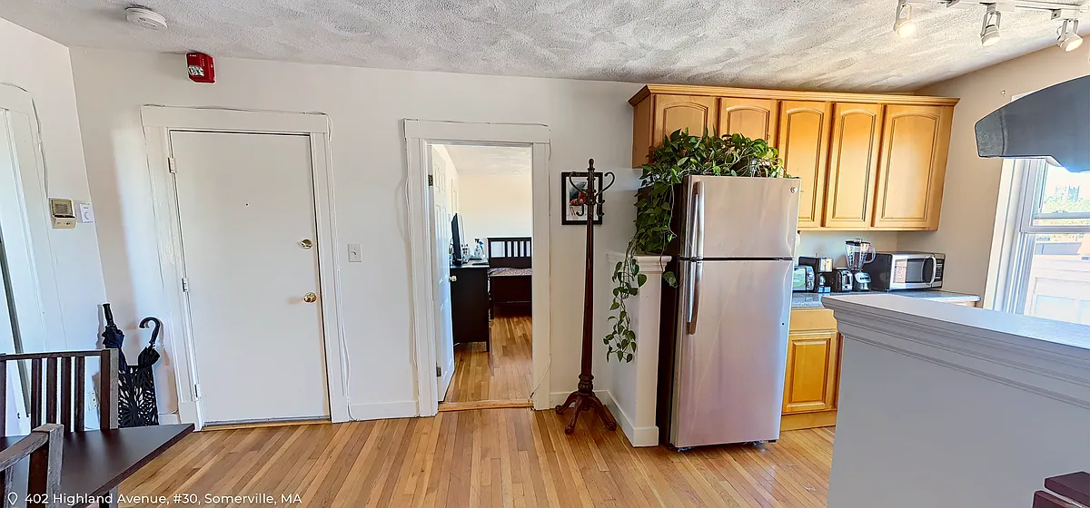Building Photo - 402 Highland Ave #25