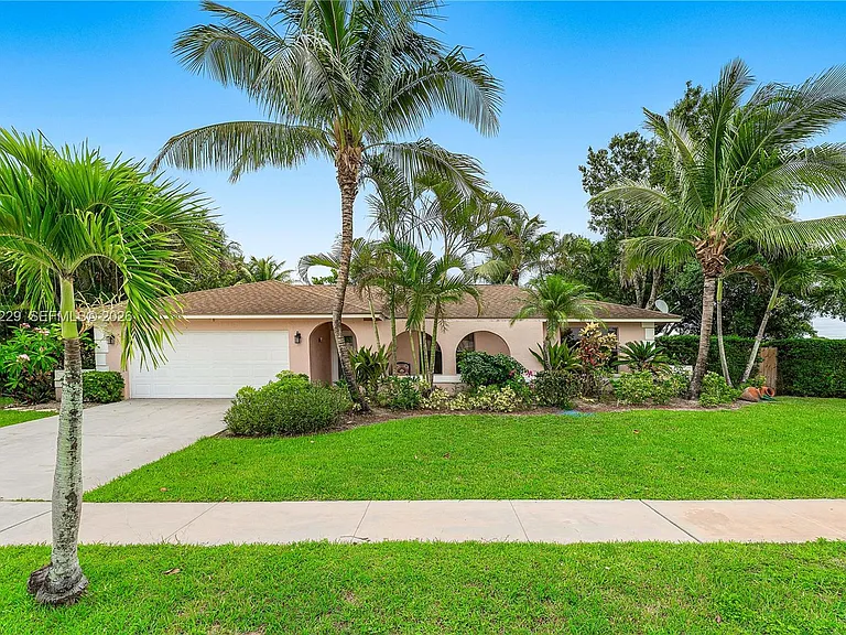 1586 Old Cypress Trl — Photo 1