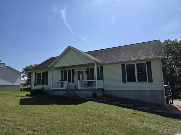 1452 Gilmoor Dr, Fowler, IL 62338