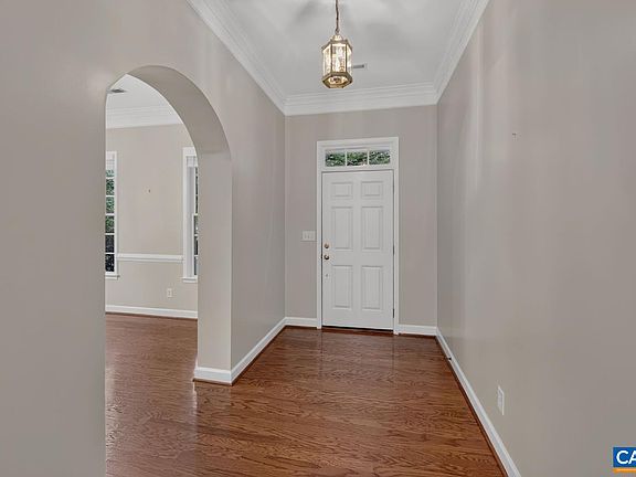 3rd image of 3203 Turnberry Cir