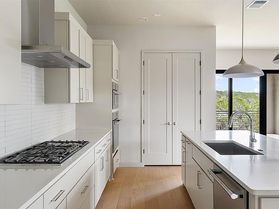 5th image of 9803 Ribelin Ranch Ct #15