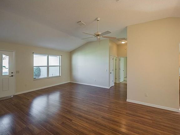 4th image of 2714 La Posada Dr