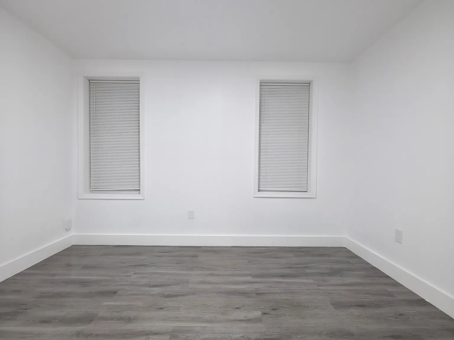 1641 W Huntingdon St — Photo 3