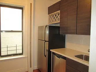 Rented by Aimee Grodanz, LREB