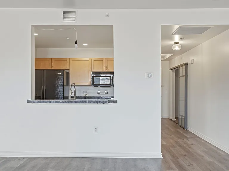 300 W 11th Ave #6J — Photo 6