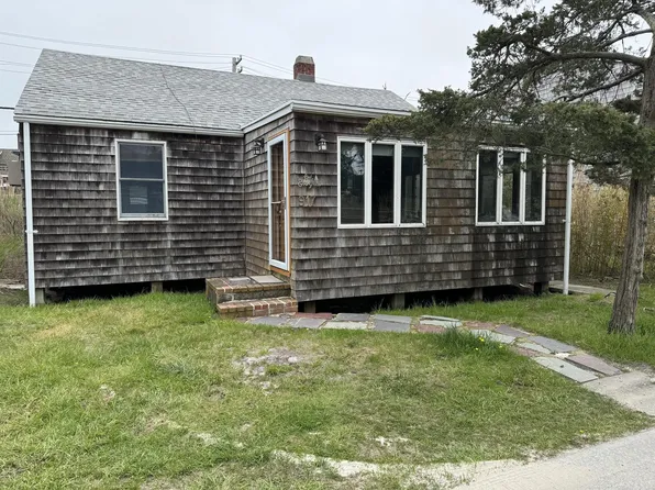 917 Evergreen Walk, Ocean Beach, NY 11770