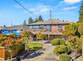 2139 E 17th St, Bremerton, WA 98310