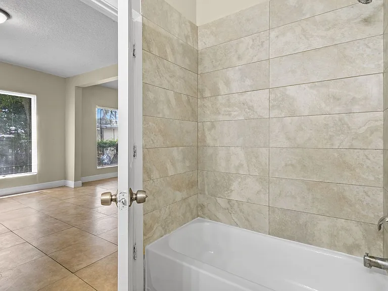 3721 Henry Ave — Photo 26