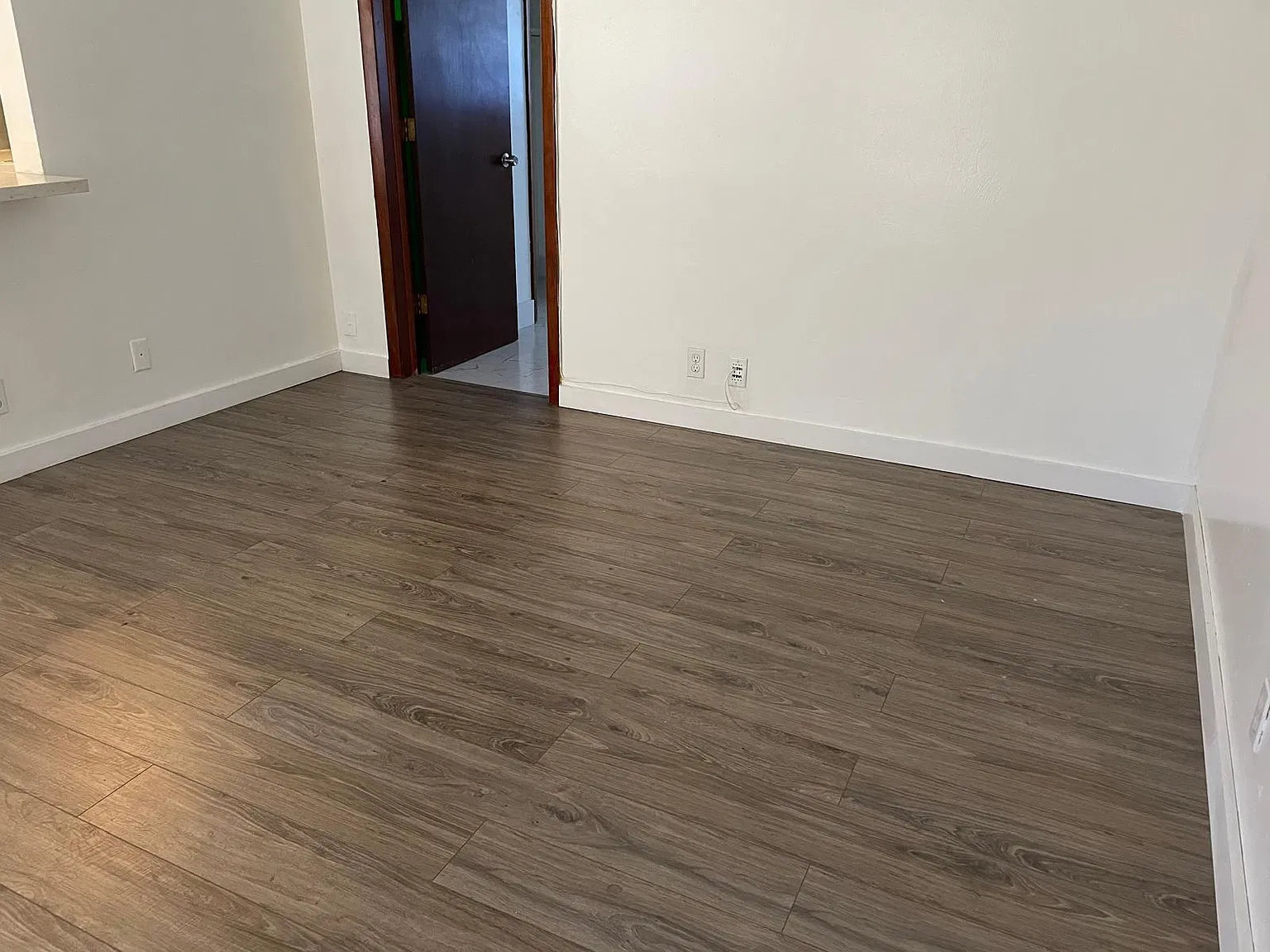 1 bed, 1.0 bath, 3022 sqft, $1,650 — Photo 4