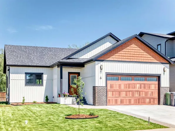 6 S Napoleon Meadows Way, Innisfail, AB T4G 0N6