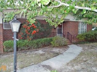 40 S Williams St, Metter, GA 30439