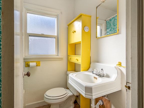 5th image of 625 Longstaff St