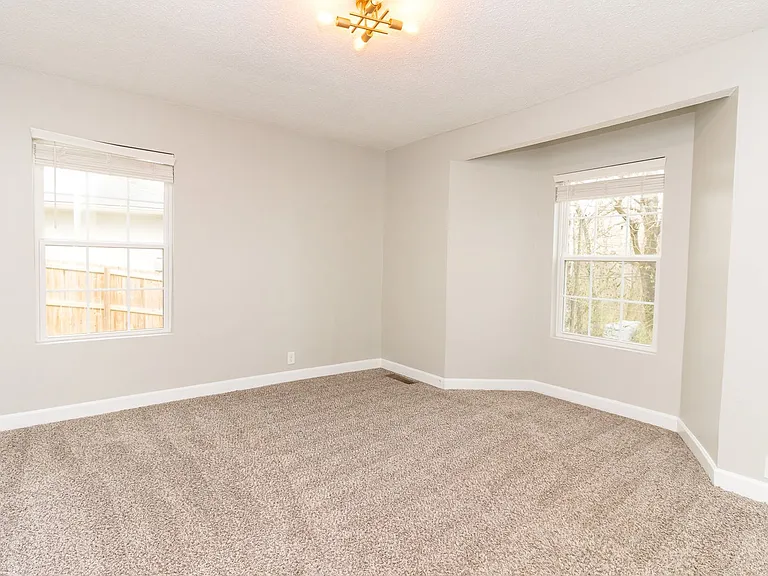 3629 Thrushwood Dr — Photo 15