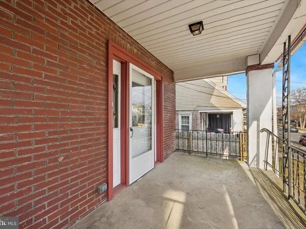 1114 Roosevelt Dr, Havertown, PA 19083