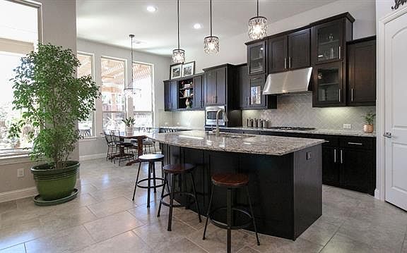 2nd image of 4601 Crossvine Dr