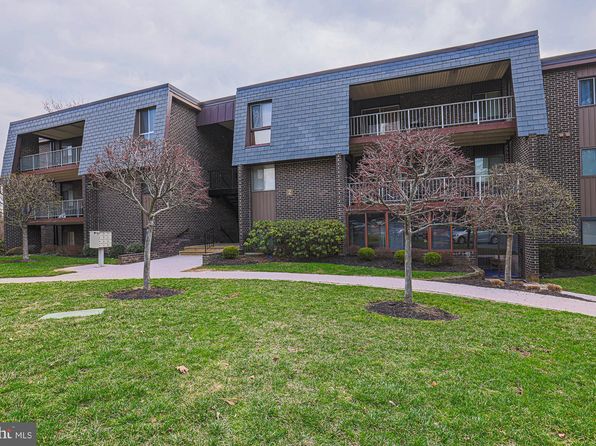 2 Stonehenge Cir APT 9, Pikesville, MD 21208