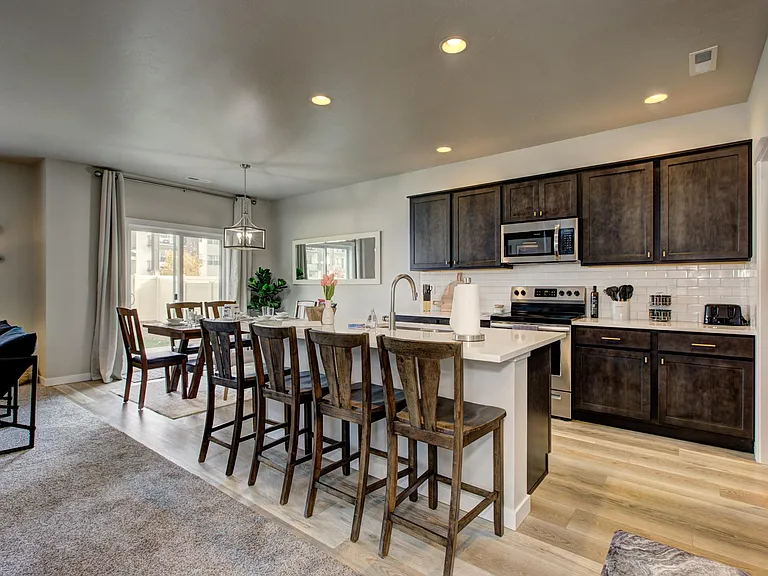254 S Riggs Spring Ave — Photo 30