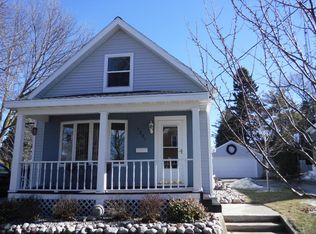 1221 S 16th St, Manitowoc, WI 54220