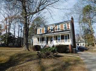 2800 Perdue Ave, Chester, VA 23831