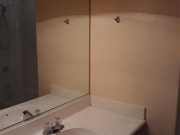 2nd image of 5668 Ness Ave