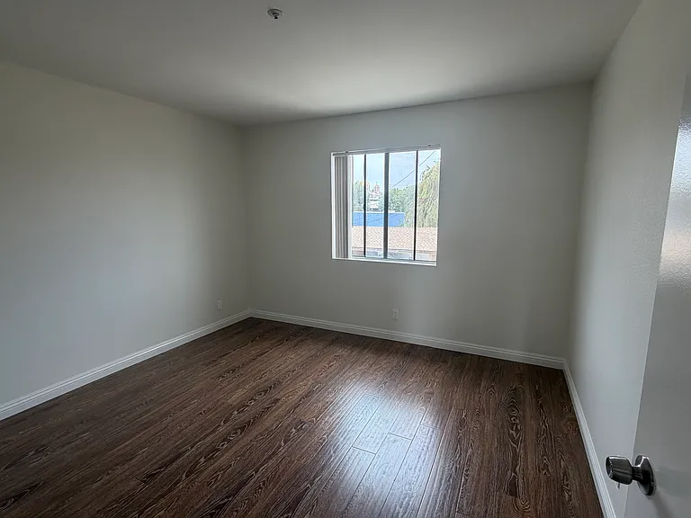 601 Dewey Ave #U — Photo 5