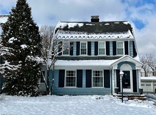 3310 Glencairn Rd, Beachwood, OH 44122