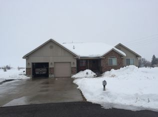 2910 Hackamore Dr, Saint Anthony, ID 83445