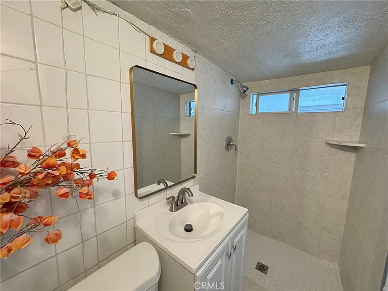 17425 Tadmore St — Photo 9