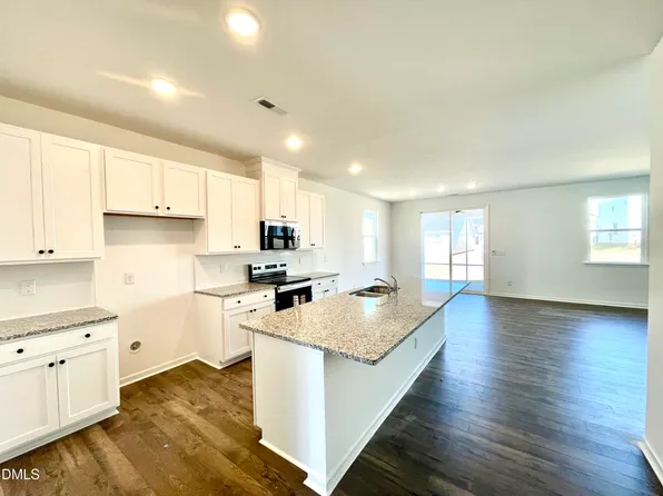 124 Vulcan St, Garner, NC 27529