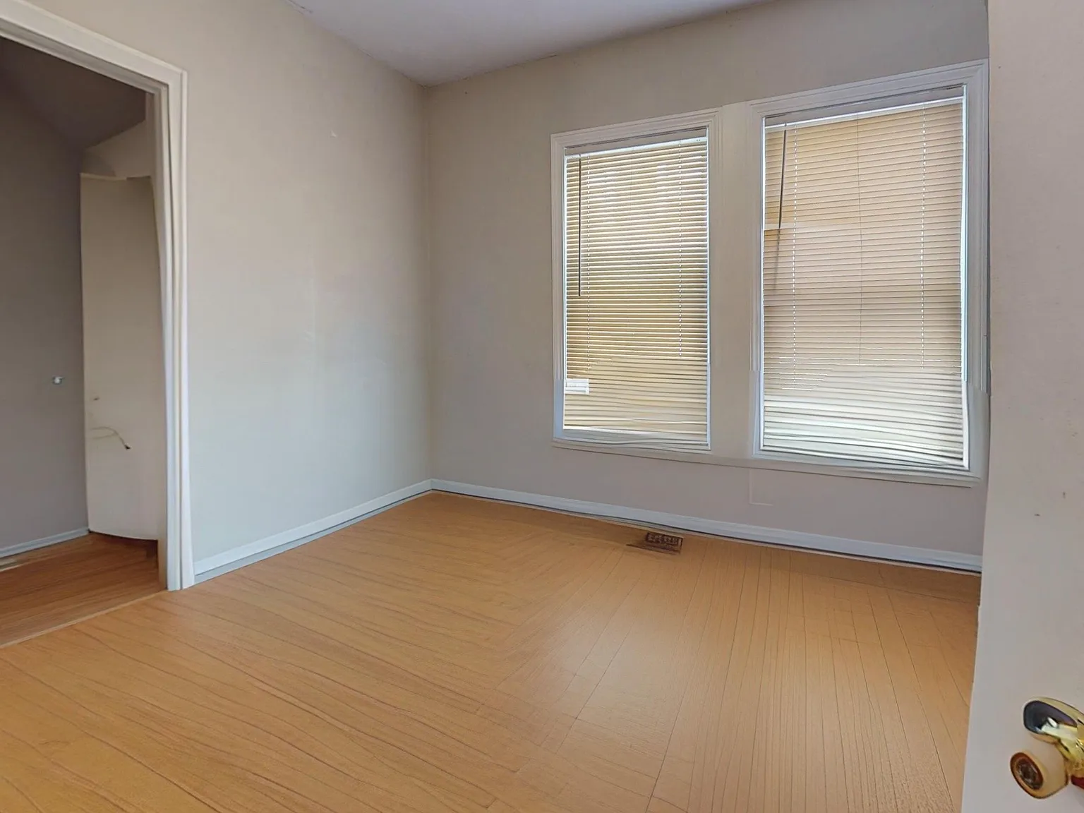 3 bed, 9999 sqft, $3,125 — Photo 1